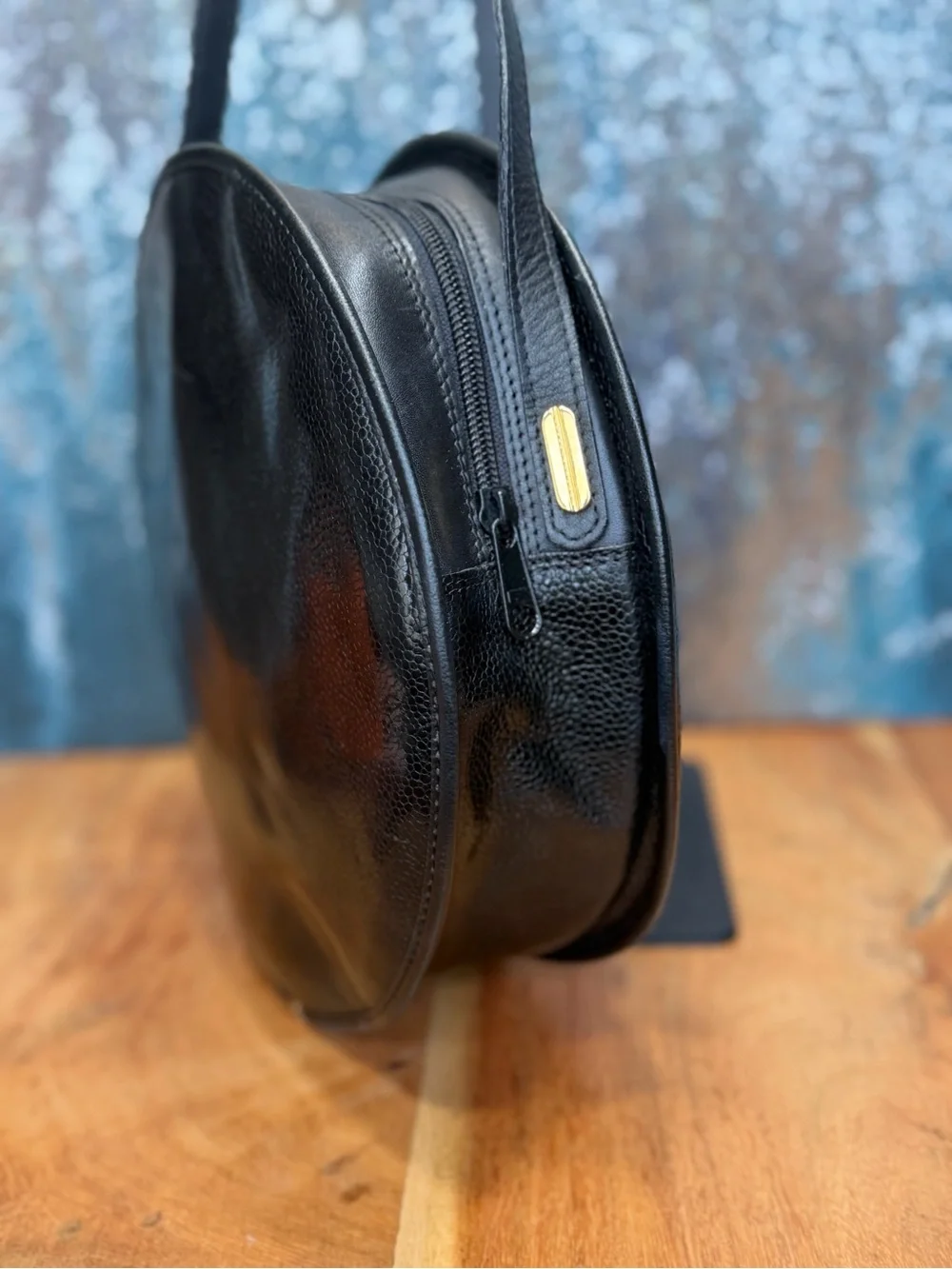 I Santi Milano 1980’s Rare Old Money Made in Italy Black Leather Canteen Bag